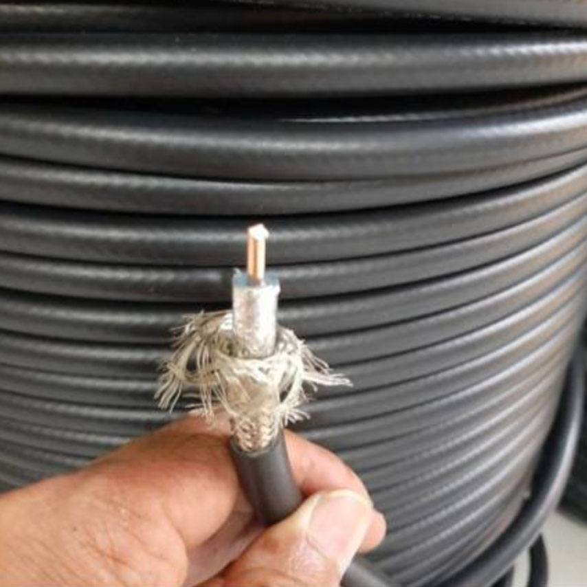 RF Coaxial Kabel RG9, belden 9913 , 50 OHM RG8 RG-8/U inner tunggal - original USA Kabel RF Cable Coaxial Belden 9913 50ohm RG8 RG-8/U inner tunggal - original USA
</br>Original USA. Kabel coaxial RG8.original belden 9913 impedansi 50ohm inner tunggal. 