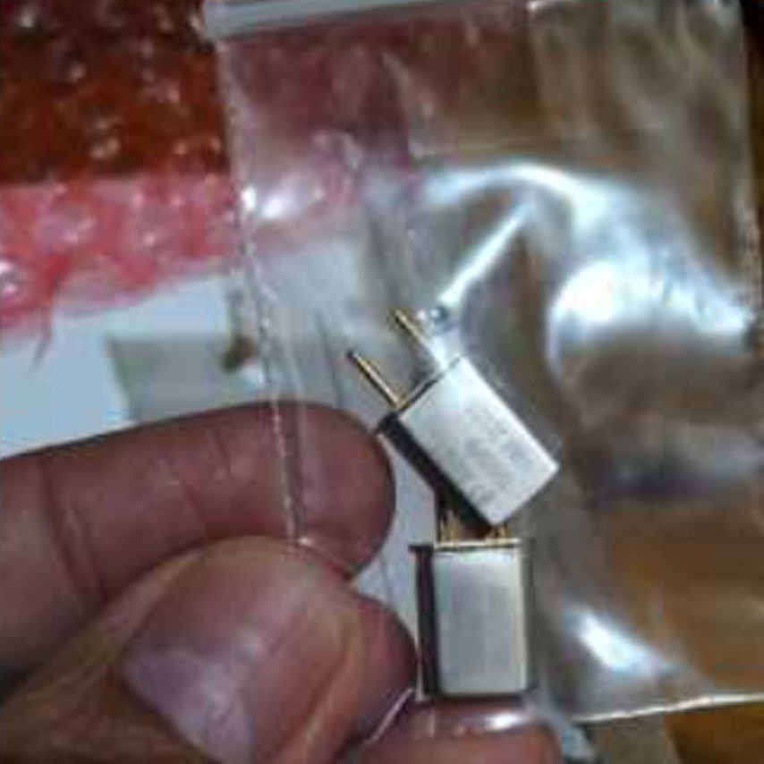 Custom Crystal RF, Model Quartz Package HC50/U